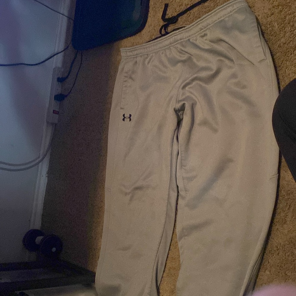 Grey sweat pants 3XL barely worn. Great condition